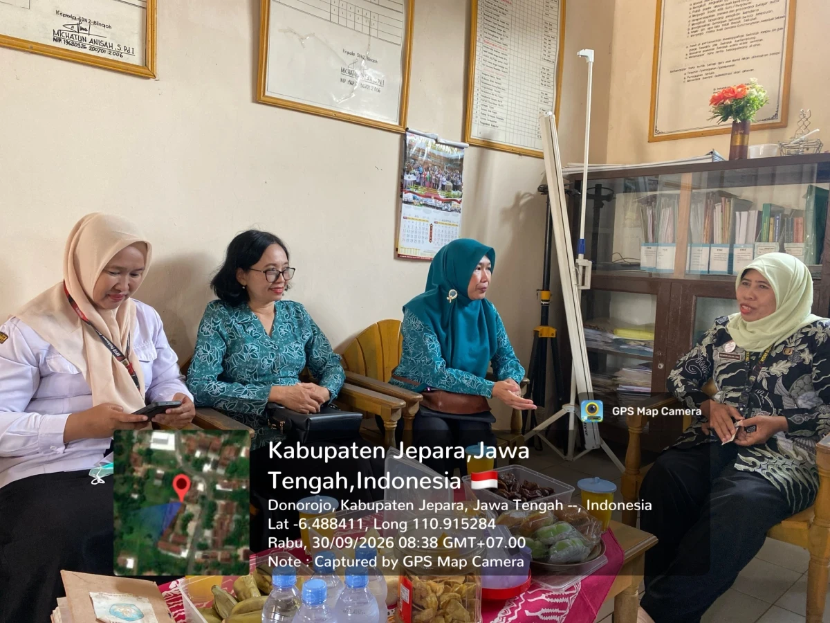 Rapat Koordinasi dengan Kepala Sekolah dalam Memperingati Hari Cuci Tangan 