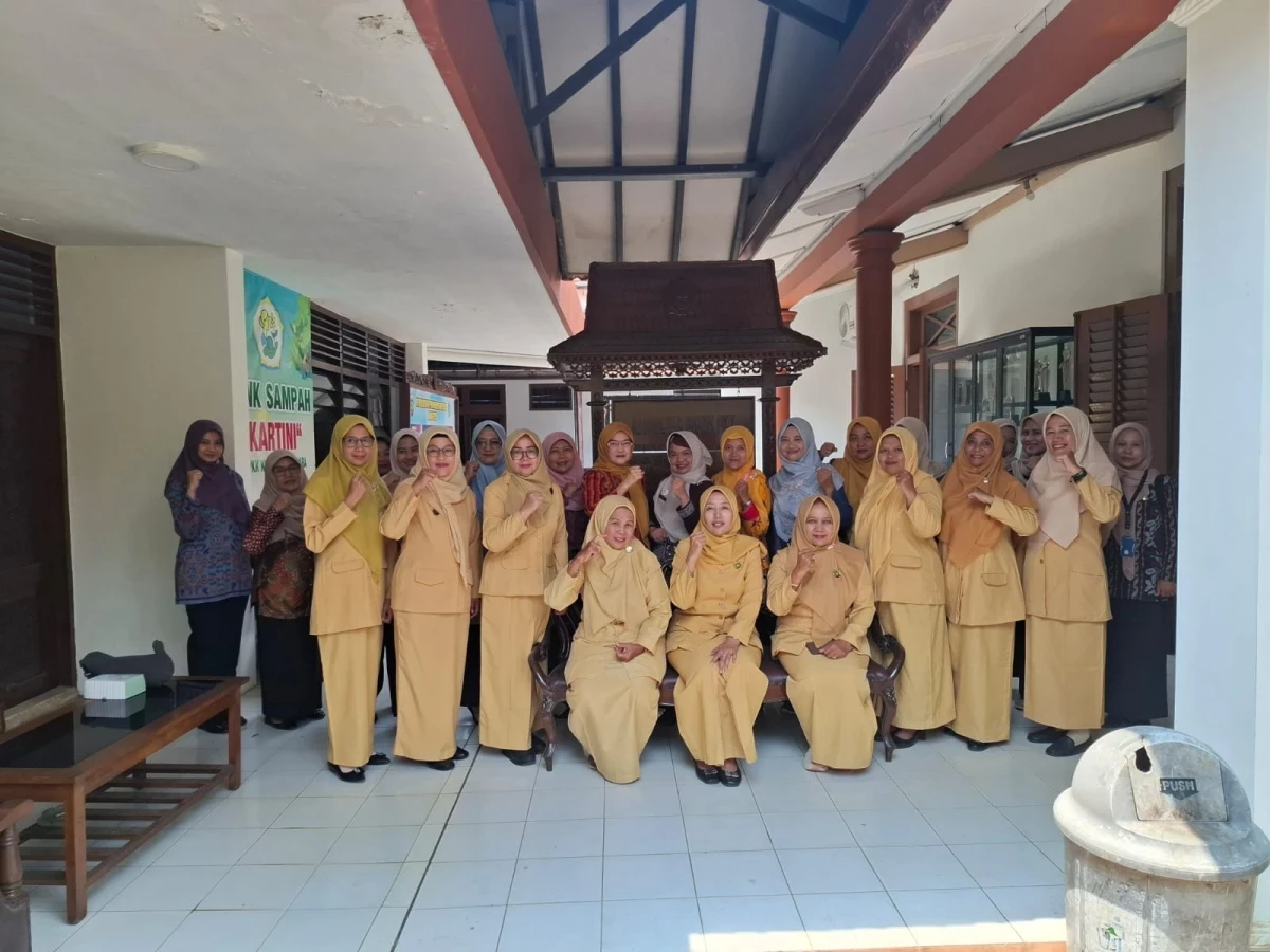 Ketua PP PAUD Kecamatan Pakis Aji Hadiri Penyampaian Juknis Lomba PP PAUD