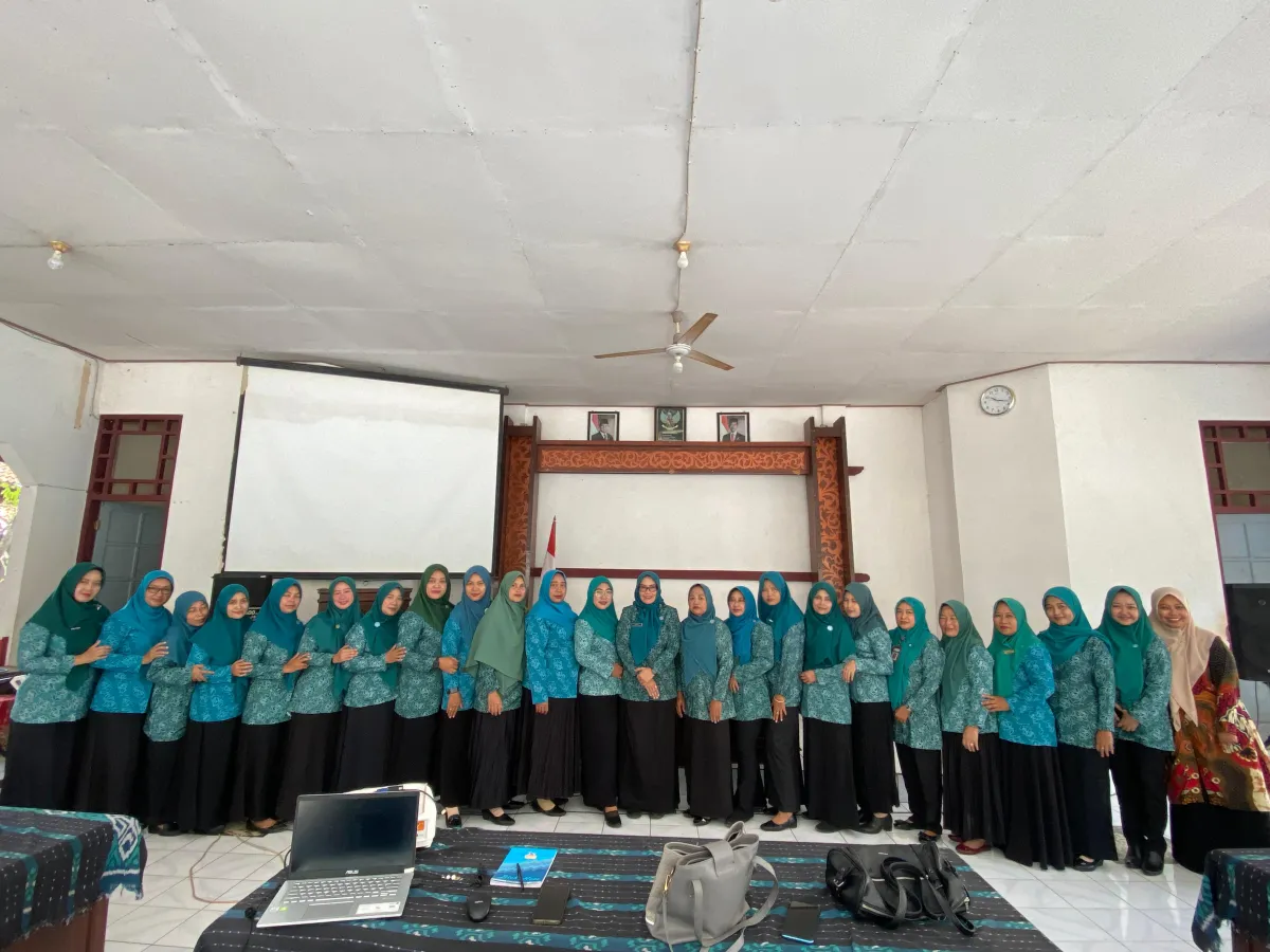 Rapat Tindak Lanjut Hasil Evaluasi Awal Program Kerja (Proker) TP PKK Kecamatan Kembang