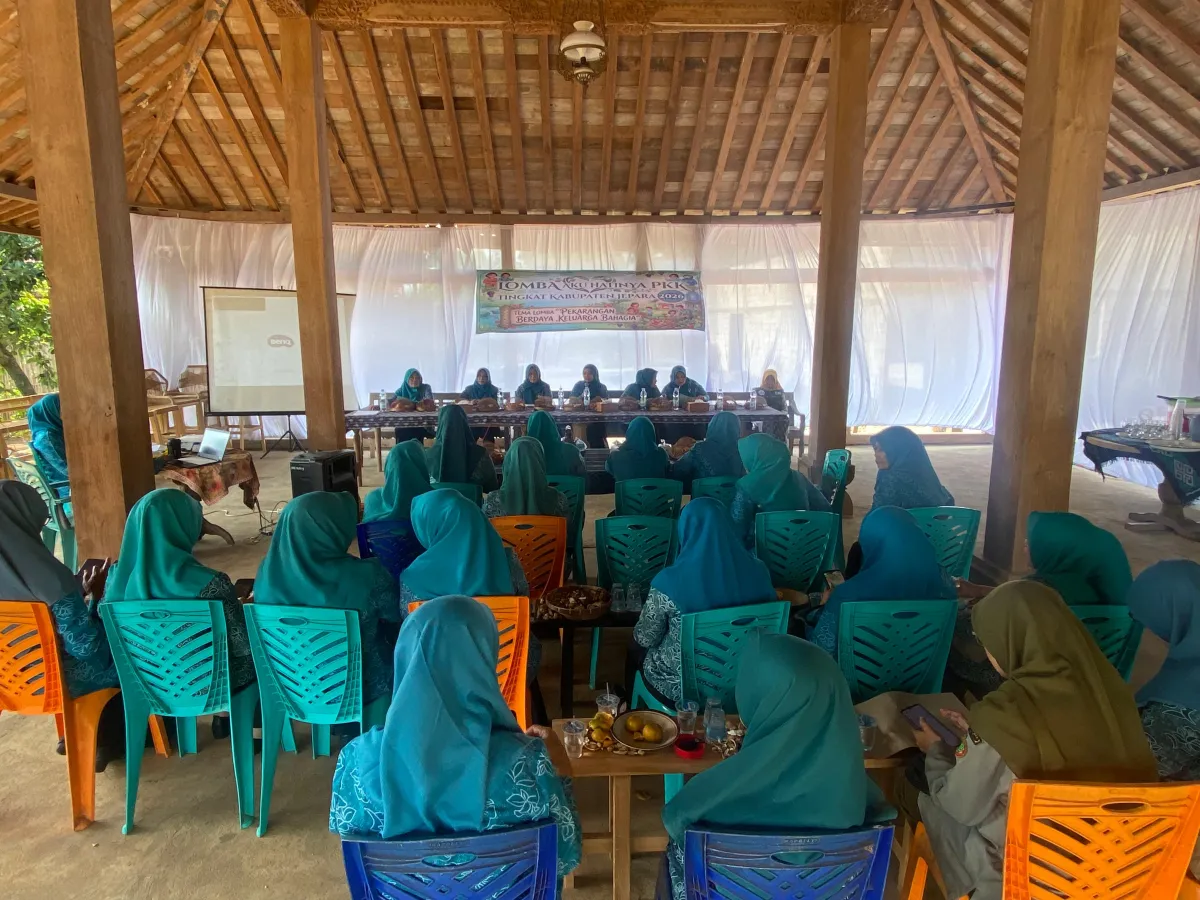 Pelaksanaan Lomba Aku Hatinya PKK TP PKK Kecamatan Kembang
