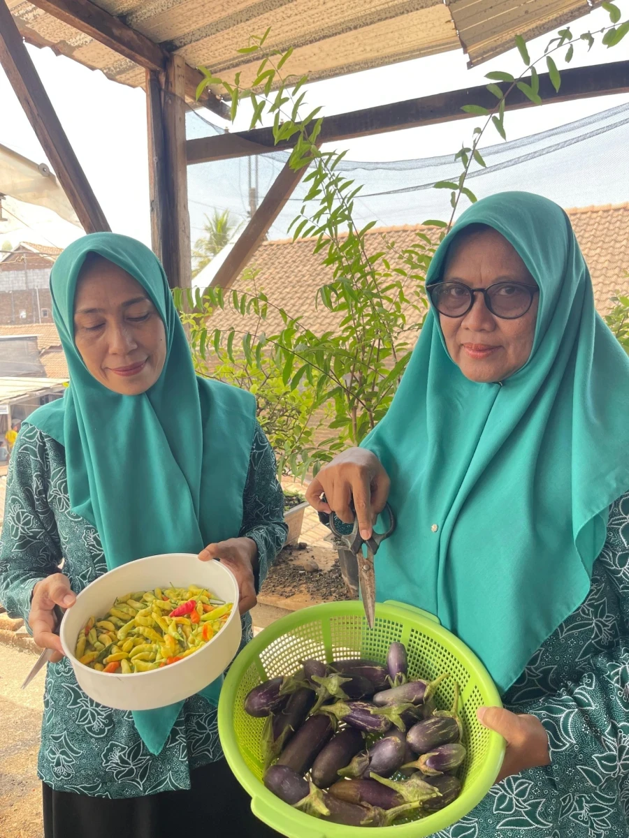 Ketua TP PKK Desa Tahunan Manfaatkan Atap Rumah untuk Mendukung Ketahanan Pangan