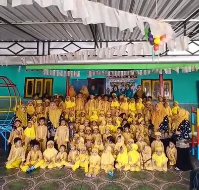 Kunjungan Bunda PAUD Kecamatan Pakis Aji ke RA Matholibul Ulum Desa Lebak
