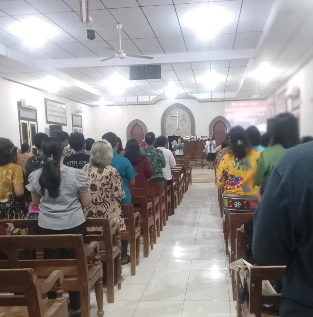 Menyemaikan Kasih Sayang Sejati di Tengah Keluarga: Meneladani Cinta Kristus dalam Kehidupan Sehari-hari