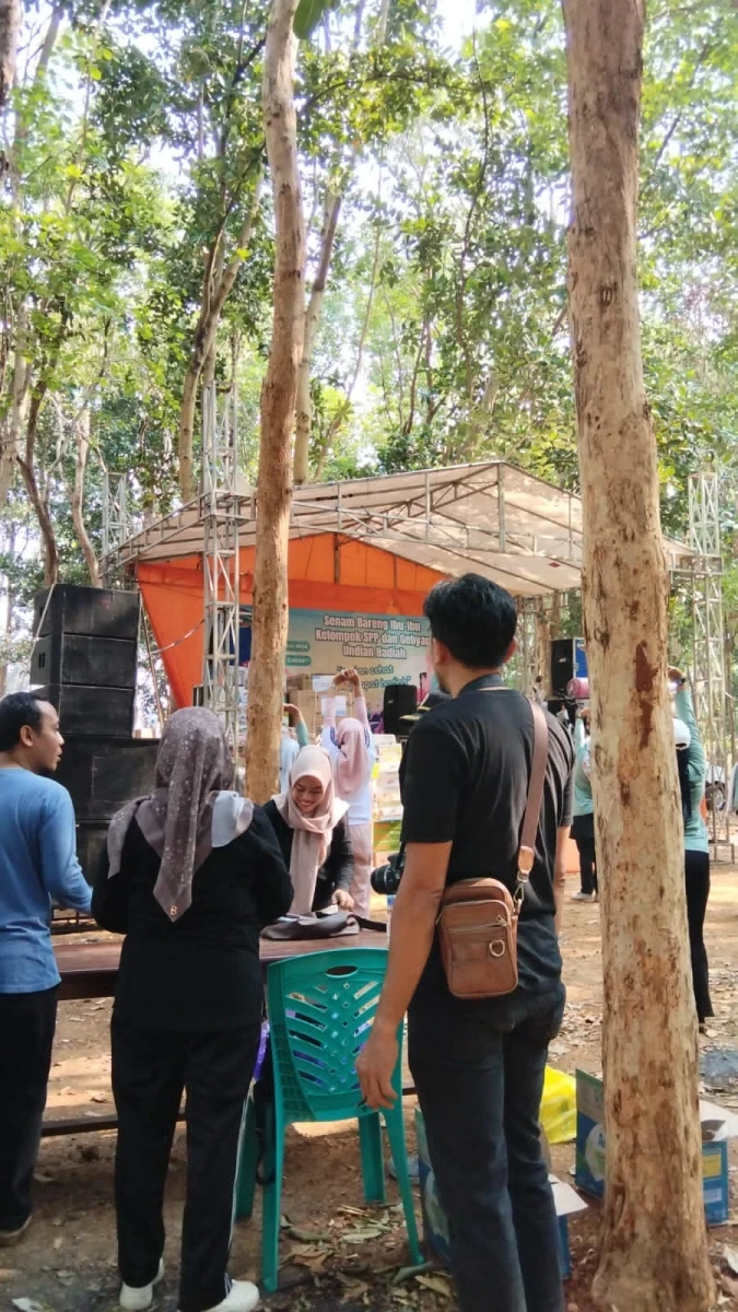 Senam bersama kelompok spp dan pengundian hadiah 