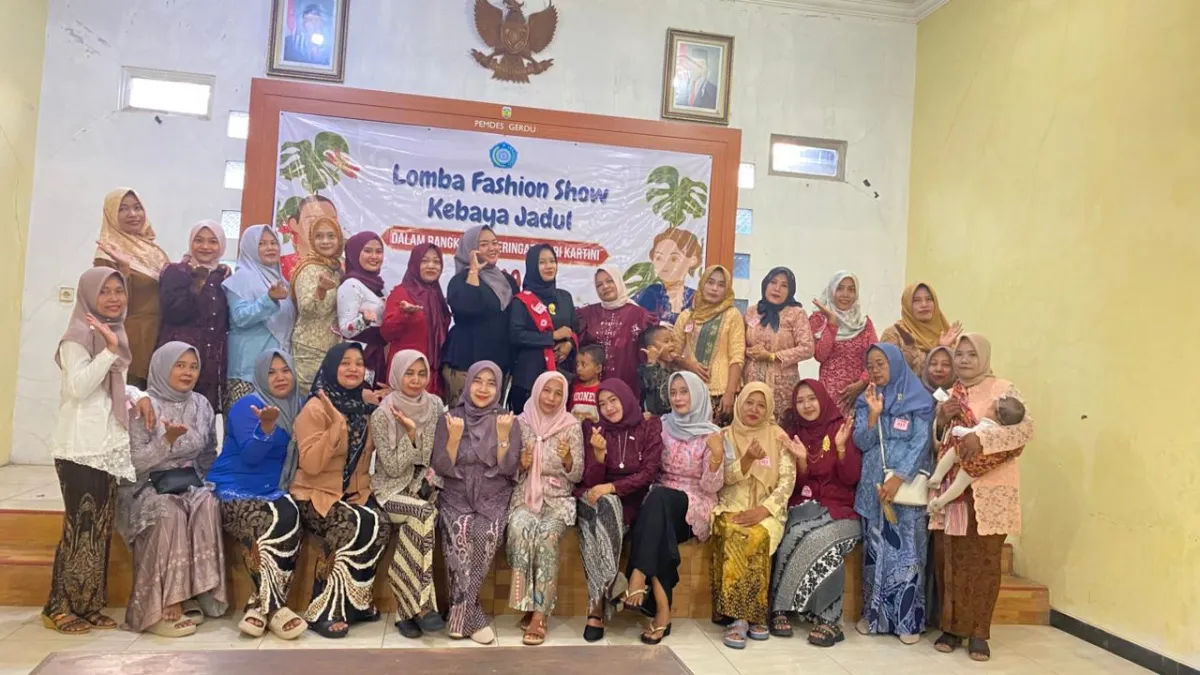 LOMBA KEBAYA JADUL