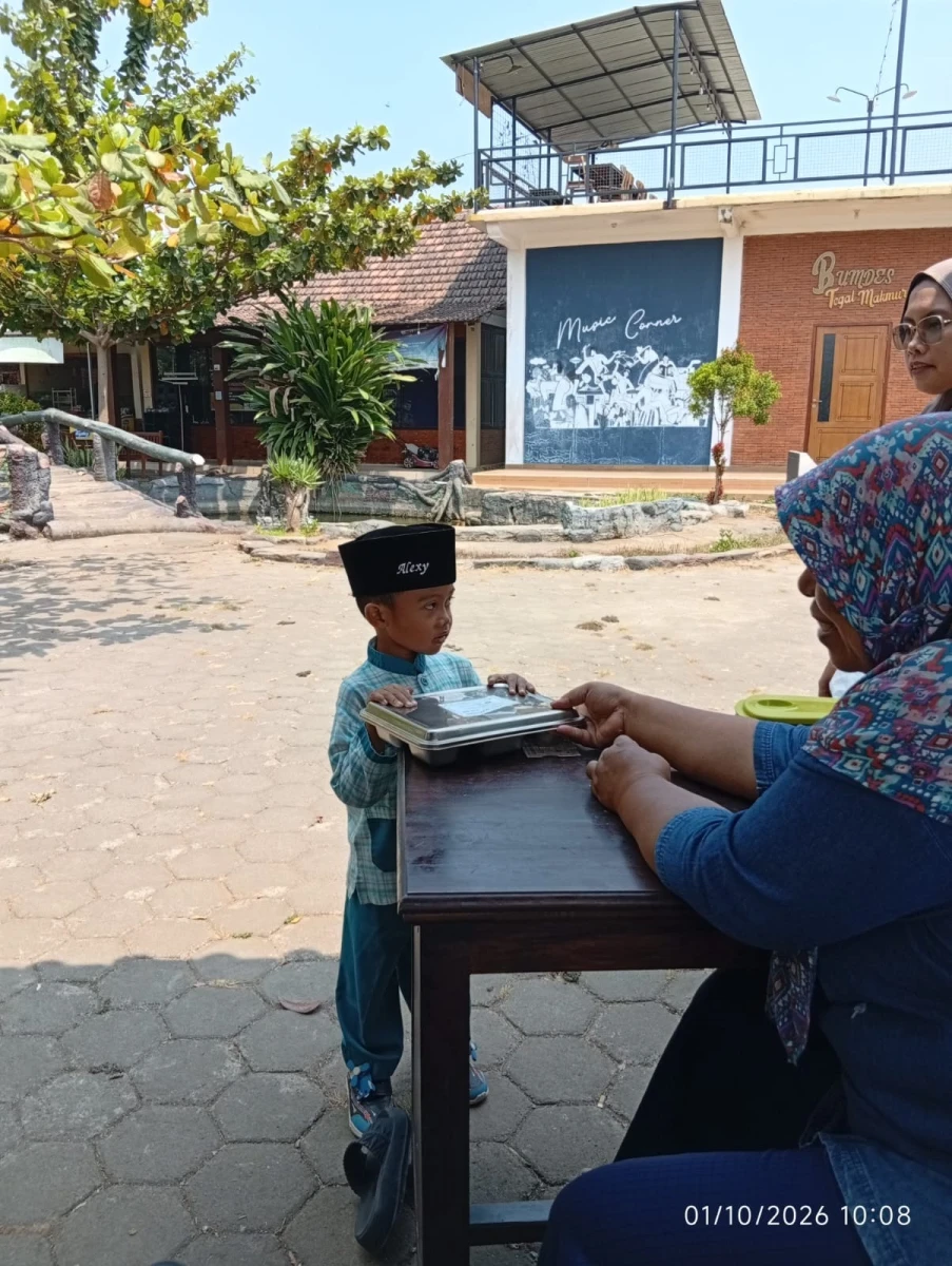 Pembagian MBG Posyandu Kasih Ibu 1 untuk Balita