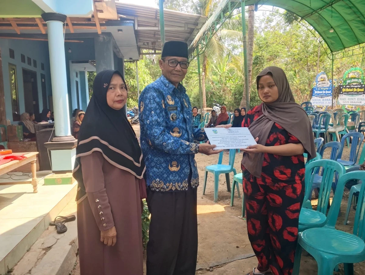 BANTUAN WARGA KENA MUSIBAH