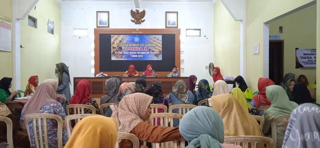 PELATIHAN KUE SEMPRONG