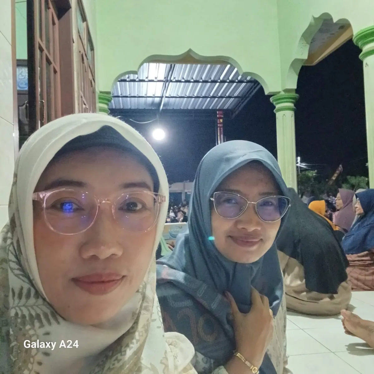 Pengajian dan Santunan Yatama di desa Slagi