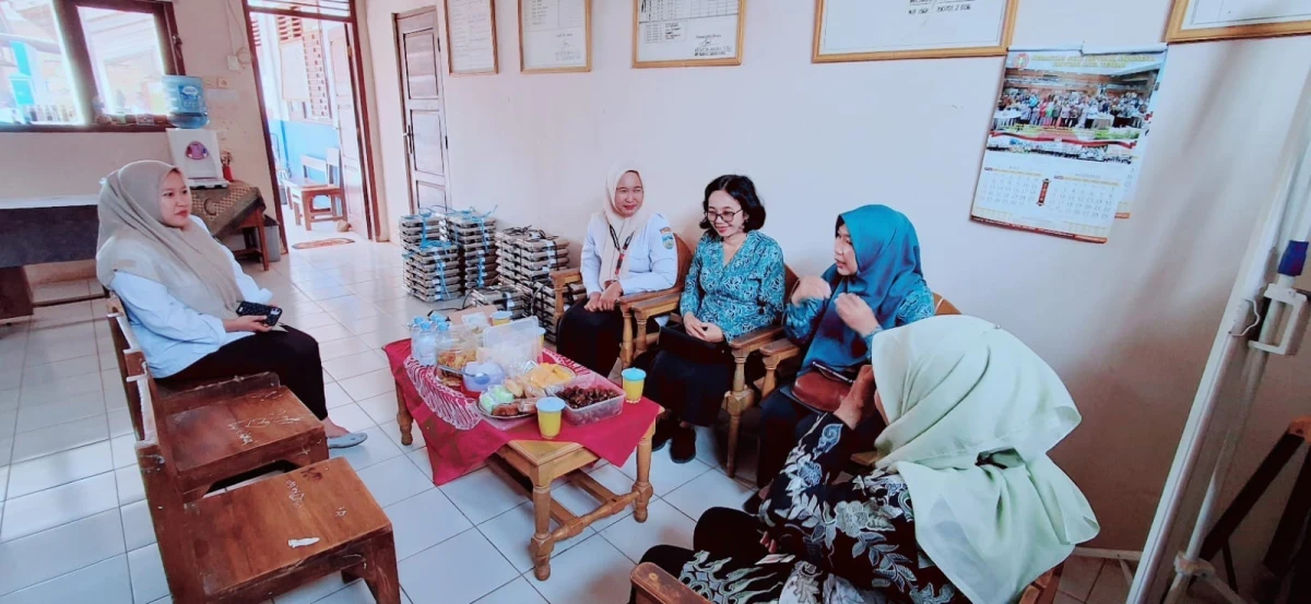 Koordinasi tentang Program LITERASI Dan KESEHATAN Bagi Murid di SD N 2 Blingoh 