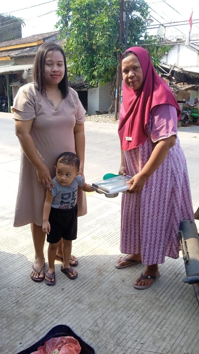 PEMBAGIAN MBG  DI POS 3