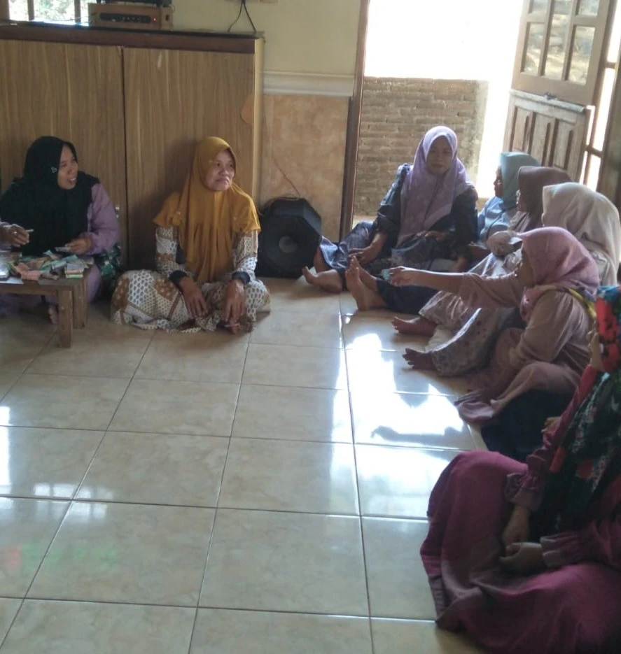 Kegiatan Rutin Tahlil Ibu-Ibu Kelompok Ngaji RT 05/RW 04 Desa Karanggondang0