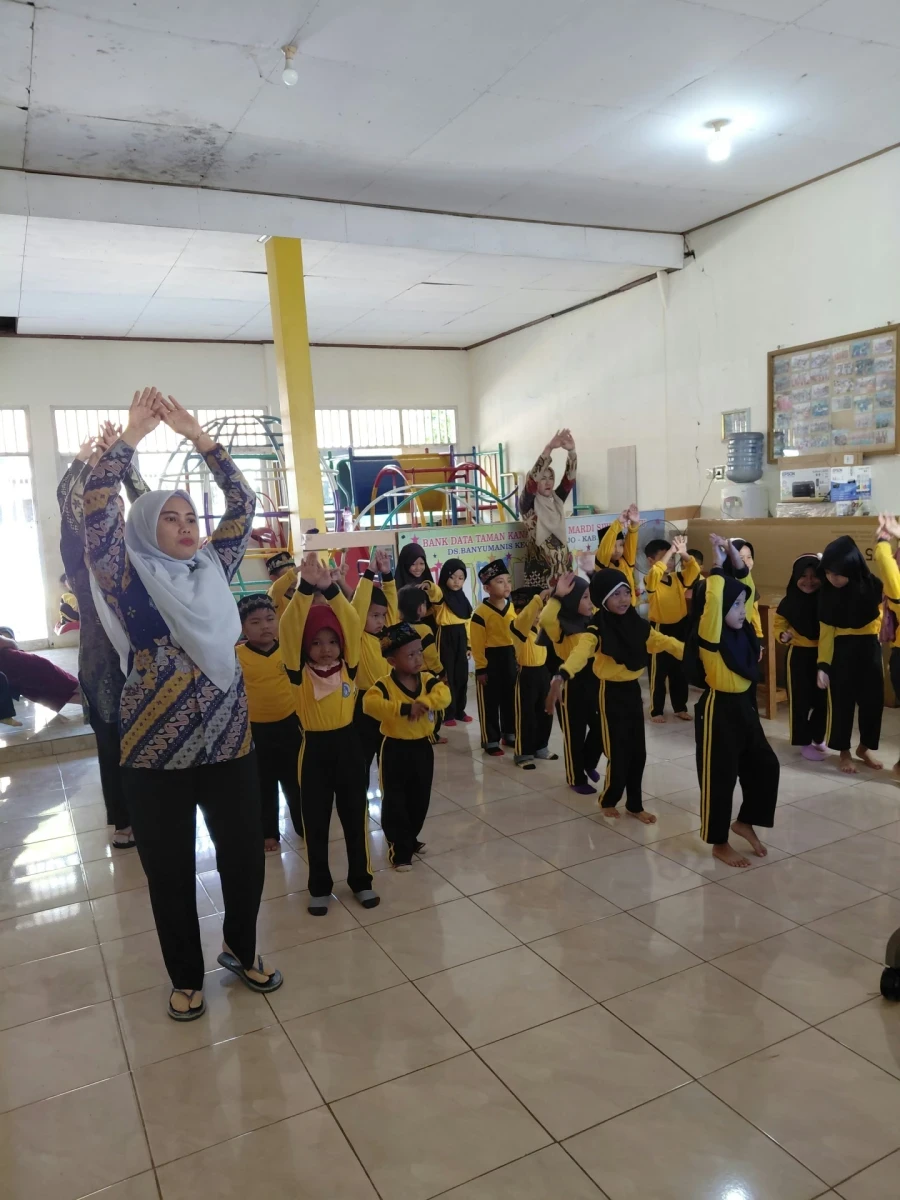 Pembiasaan di TK Mardi Siwi Rahayu desa Banyumanis 