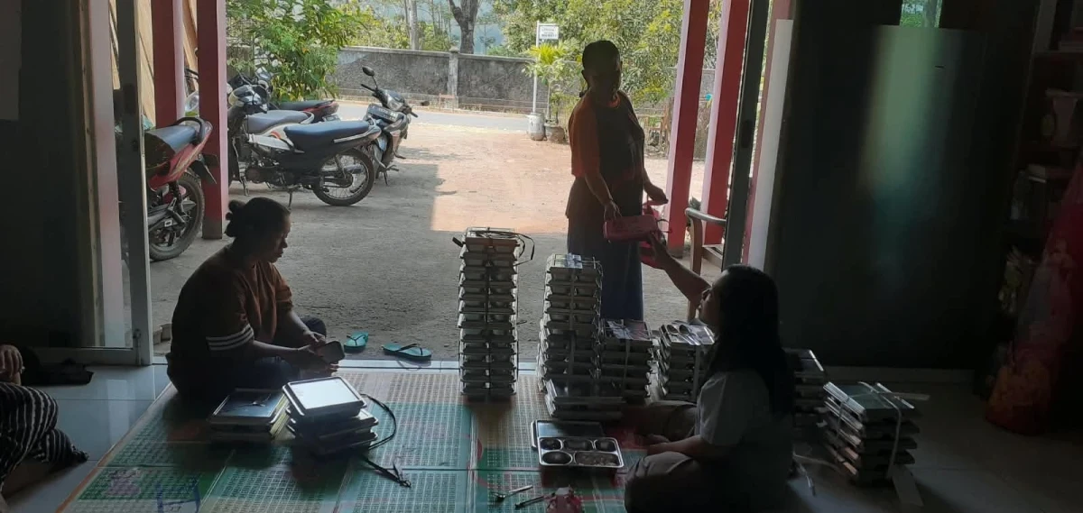 MAKANAN BERGIZI GRATIS