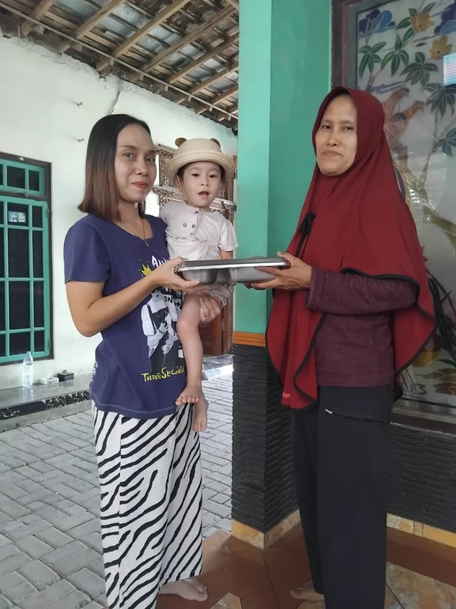 buatkan judul dan narasi pembagian mbg untuk balita di posyandu kasih ibu 3