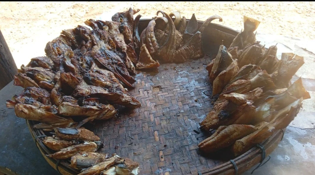 Ikan Asap desa Dermolo
