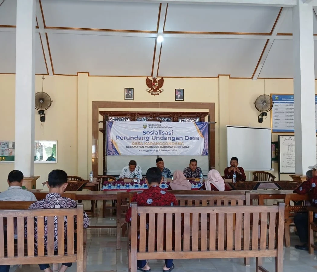 Tingkatkan Pemahaman Hukum, Ketua TP PKK Karanggondang Ikuti Sosialisasi Perundang-Undangan Desa
