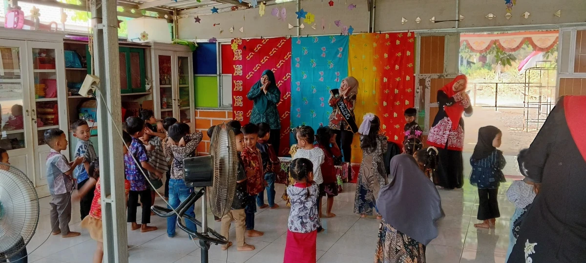 Bunda PAUD Kecamatan Pakisaji Kunjungi Pos PAUD Tunas Harapan Desa Lebak