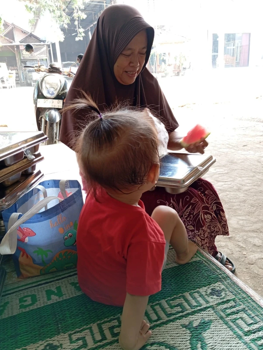 Pembagian MBG di POS PAUD Kasih Ibu 5 Desa Senenan