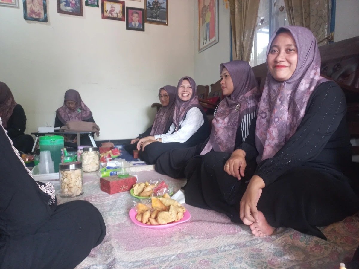 Pertemuan rutin pengajian desa Dermolo