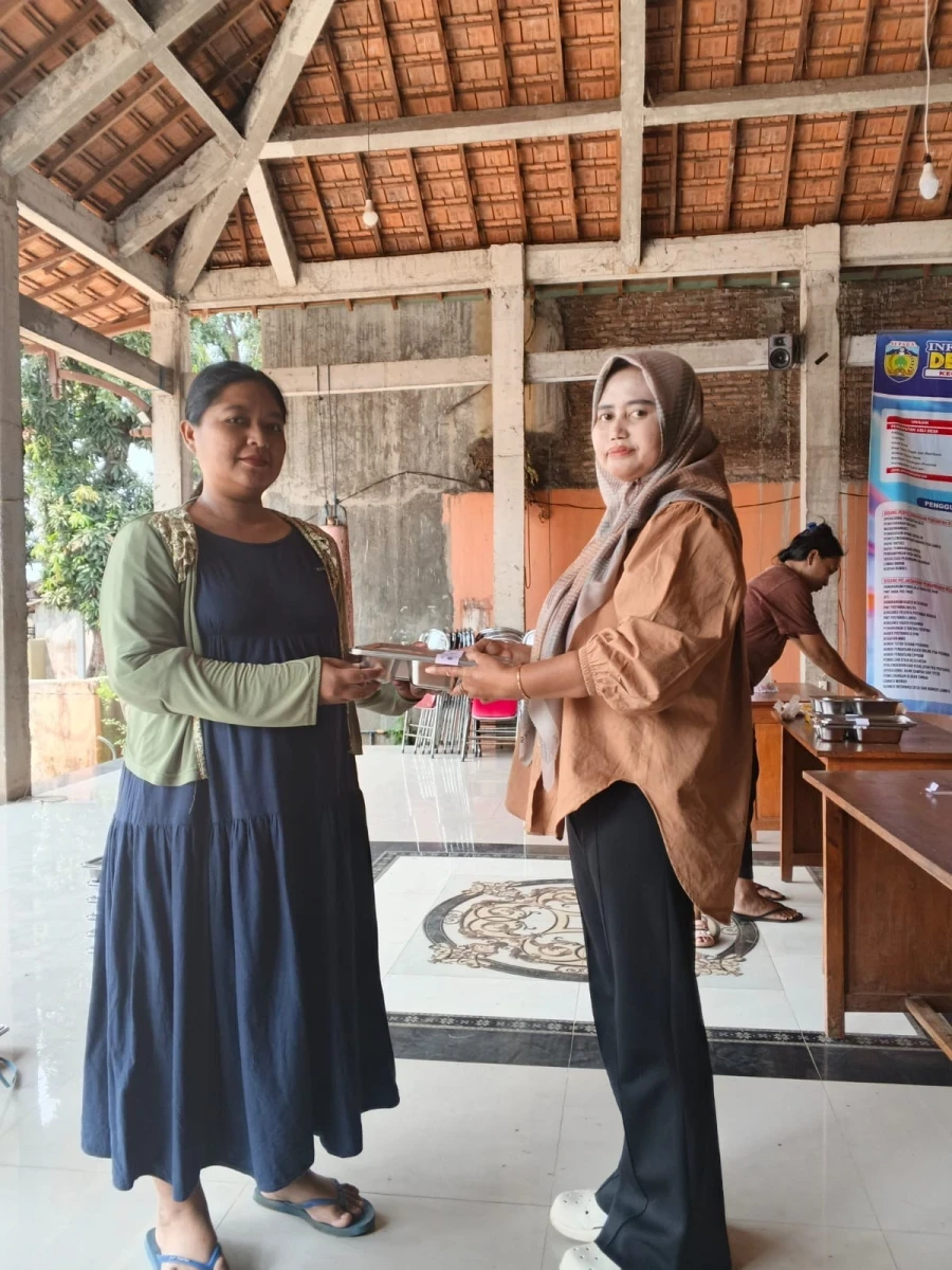 kader Pokja 4  desa platar salurkan MBG bagi bumil