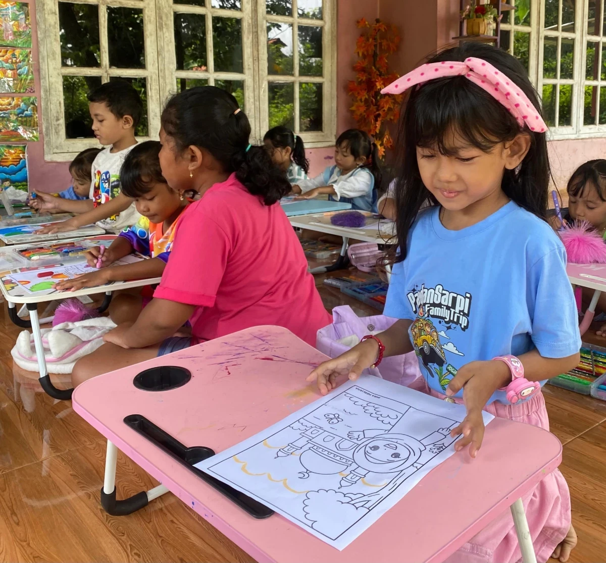 Serunya Murid TK TA Karanggondang 1 Ikuti Les Mewarnai Sabtu Sore