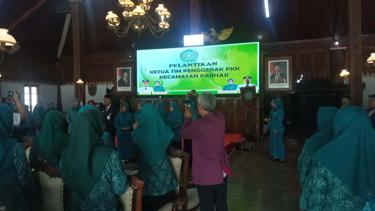 Pelantikan Ketua TP.PKK Pakis Aji