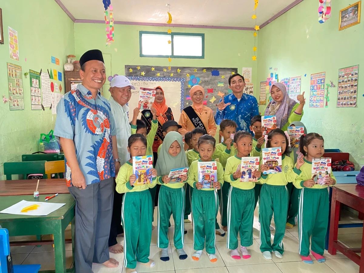 Bunda Literasi Kecamatan Mlonggo Hadirkan Buku Cerita untuk Anak TK TA Miftahul Ulum Suwawal