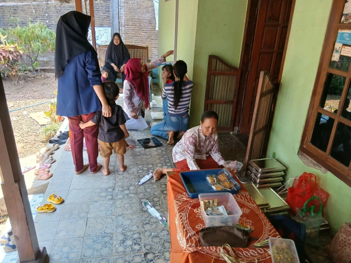 MAKANAN BERGIZI GRATIS