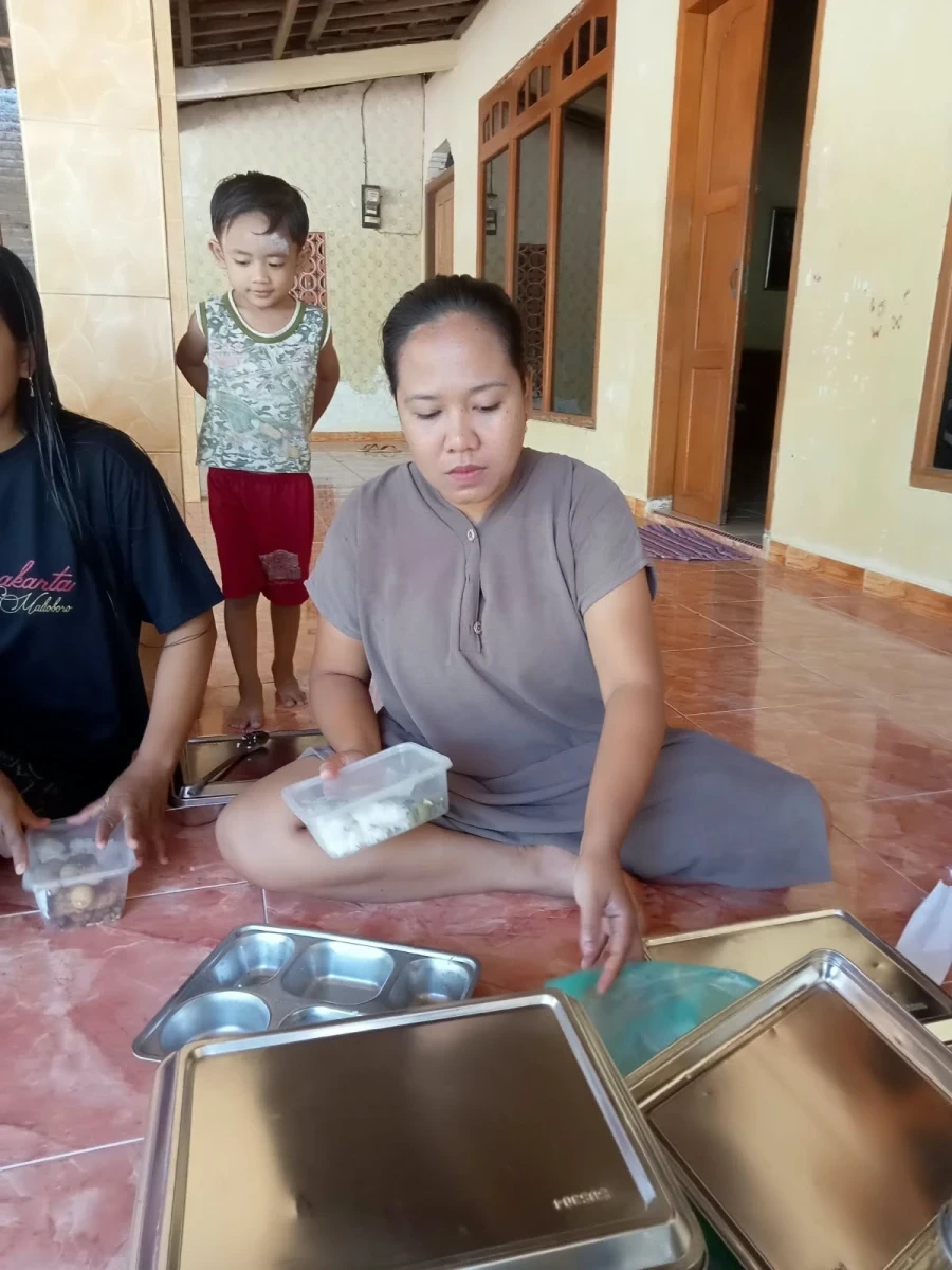 MAKANAN BERGIZI GRATIS
