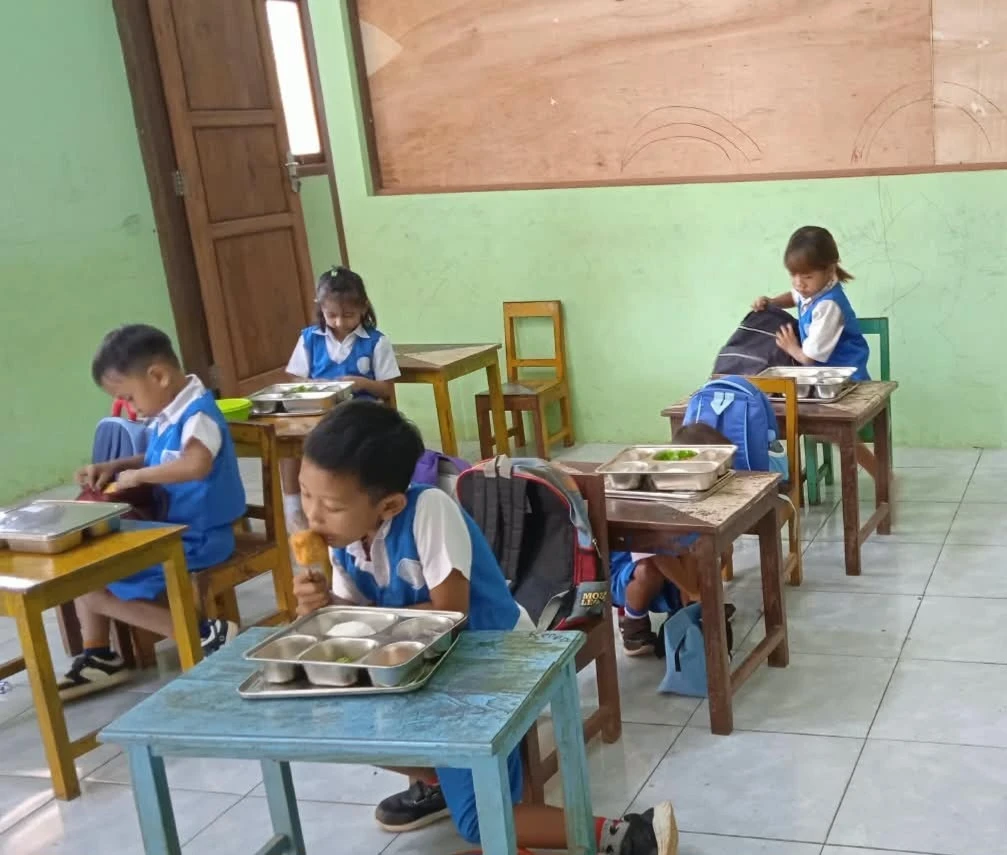 Bunda PAUD Pantau Pelaksanaan MBG di TK Lidia Kedungmulyo Karanggondang