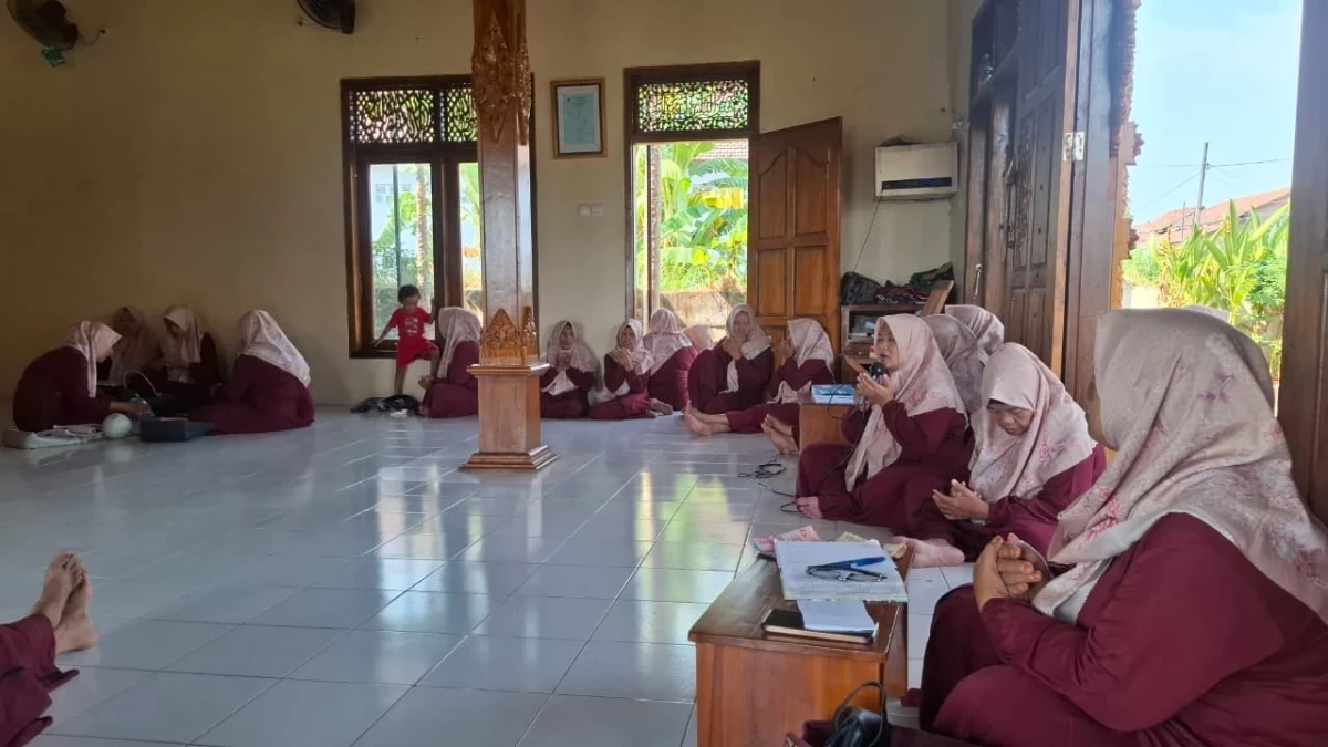Guyub, Kompak, dan Berdaya: Pertemuan Rutin PKK RT 09 RW 02