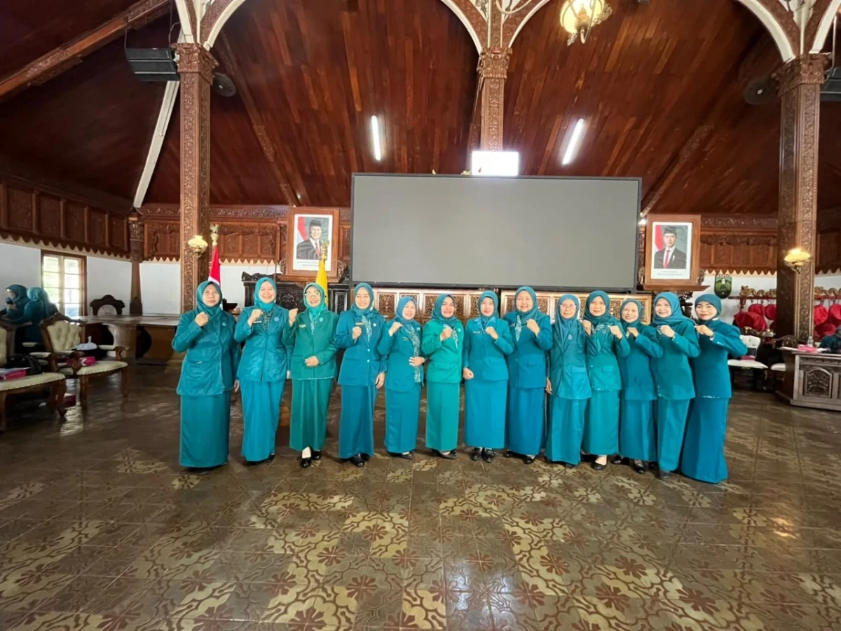 Mengikuti Rapat Koordinasi TP PKK Kabupaten Jepara bersama Ketua TP PKK Kecamatan se-Kabupaten Jepara
