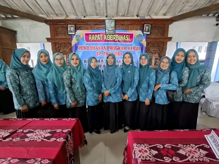 Rakor di Balai Desa PAREN 