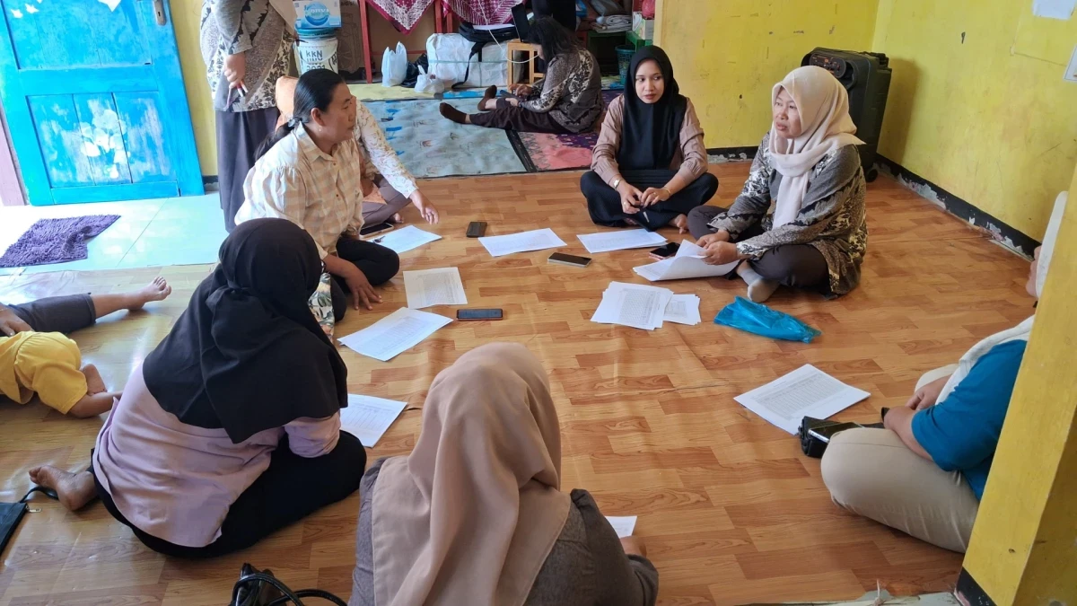Sosialisasi Juknis Kunjungan Rumah bagi Kader Posyandu Desa Karanggondang