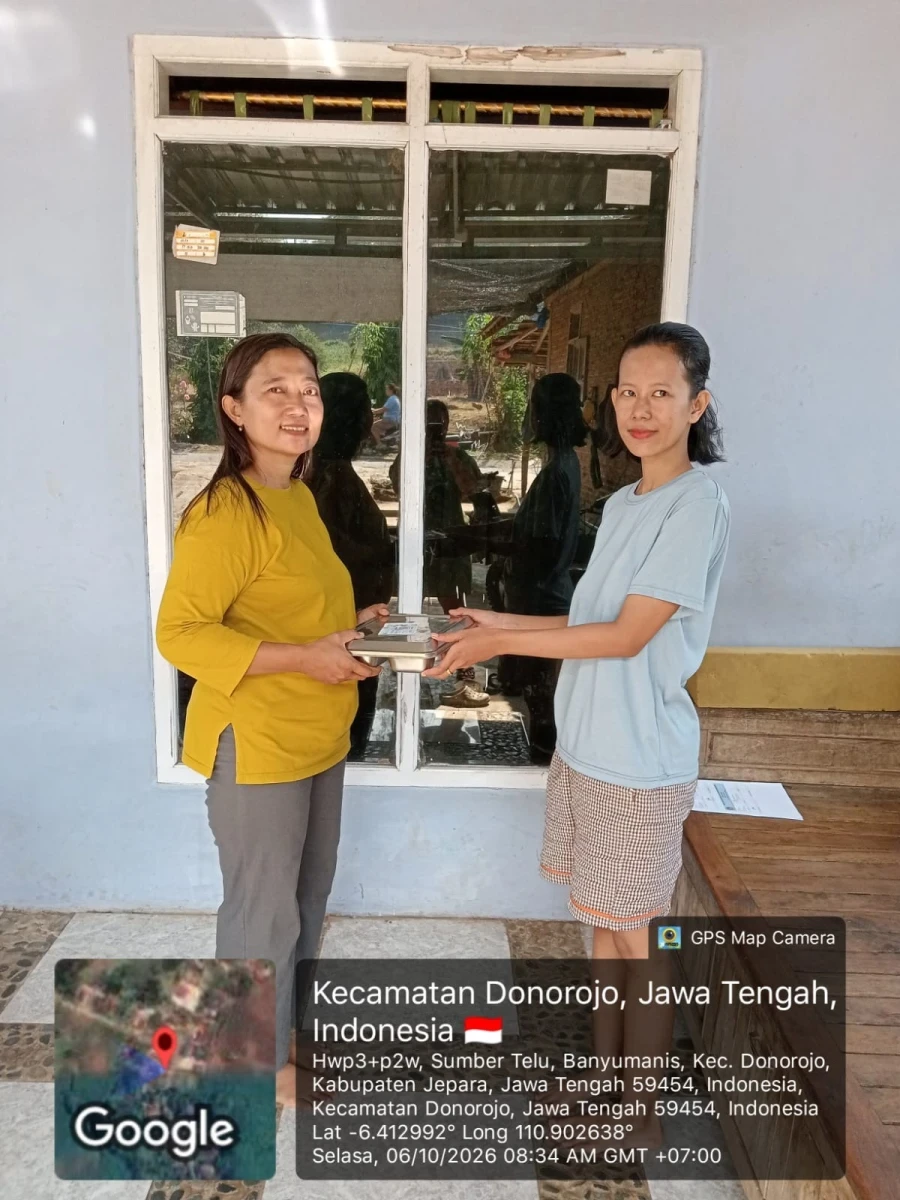 PENDISTRIBUSIAN MBG  UNTUK IBU HAMIL DAN BALITA DI POS MAWAR MERAH 4