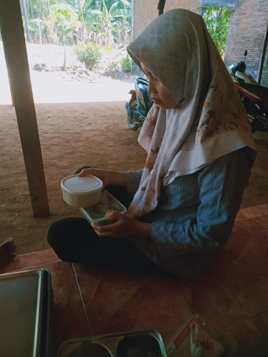 MAKANAN BERGIZI GRATIS
