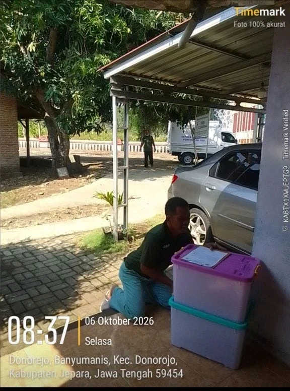 PENDISTRIBUSIAN PMT DAN MBG DI POS MAWAR MERAH 6