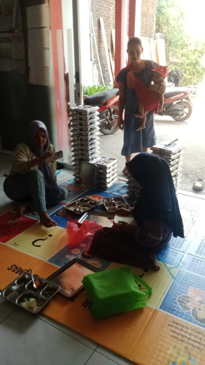 MAKANAN BERGIZI GRATIS