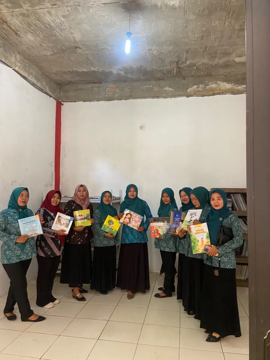 Membuka Jendela Dunia dari Desa Kawak: Catatan Kegiatan Literasi Membaca