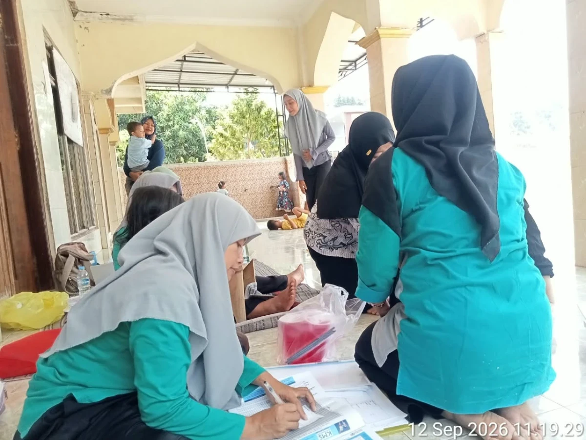 KUNJUNGAN RUMAH DI PTM RT. 14 RW. 02