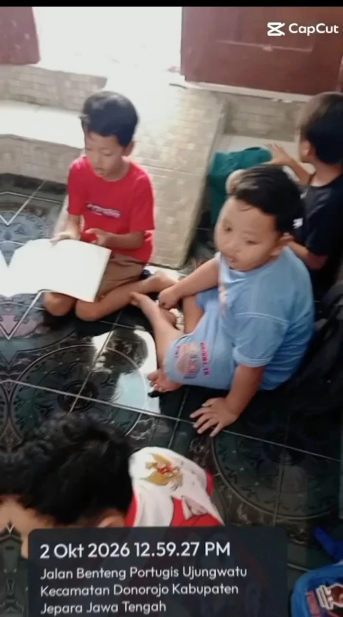 TP.PKK DESA DAMPINGI PEMBELAJARAN DI HABIBAB LIBRARY UJUNGWATU