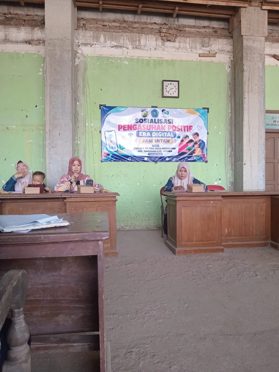 Narasumber Sosialisasi Pengasuhan Positif era digital Jam Intan