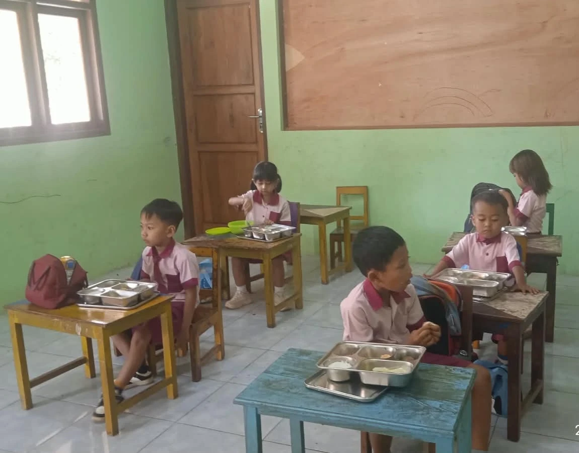 Menu Makan Bergizi Gratis (MBG) TK Lidya Kedungmulyo Karanggondang