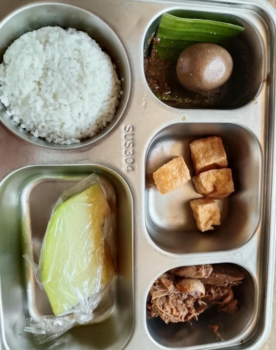 Menu Makan Bergizi Gratis (MBG) Posyandu Harapan 3 RW 08