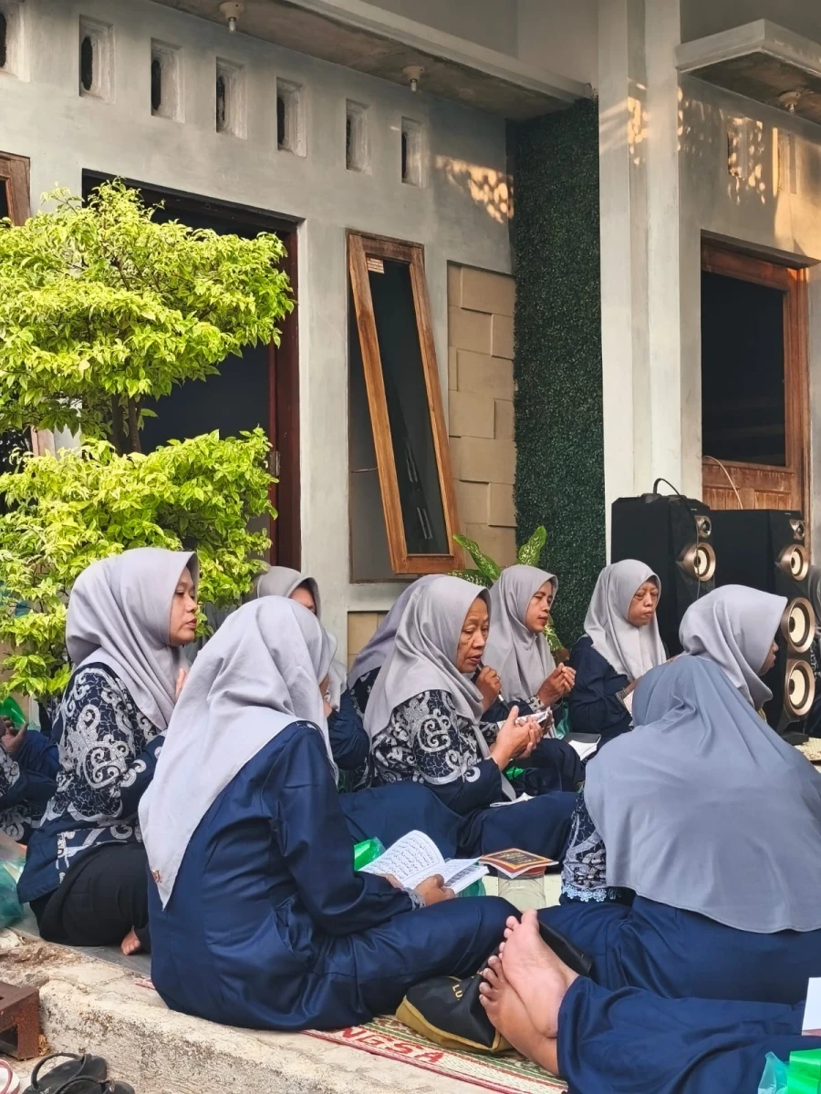 Sosialisasi pola asuh anak dan keluarga