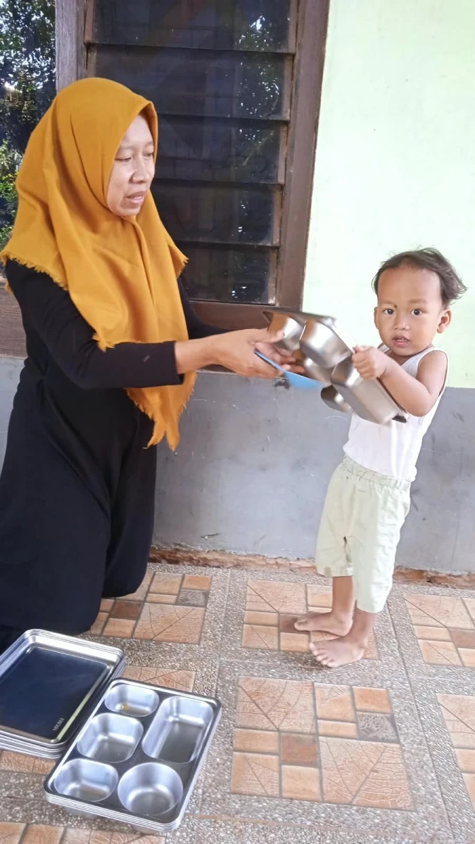 Mbg desa Langon post Melati 2 Pembagian mbg dengan sasaran bumil, busui , balita non PAUD