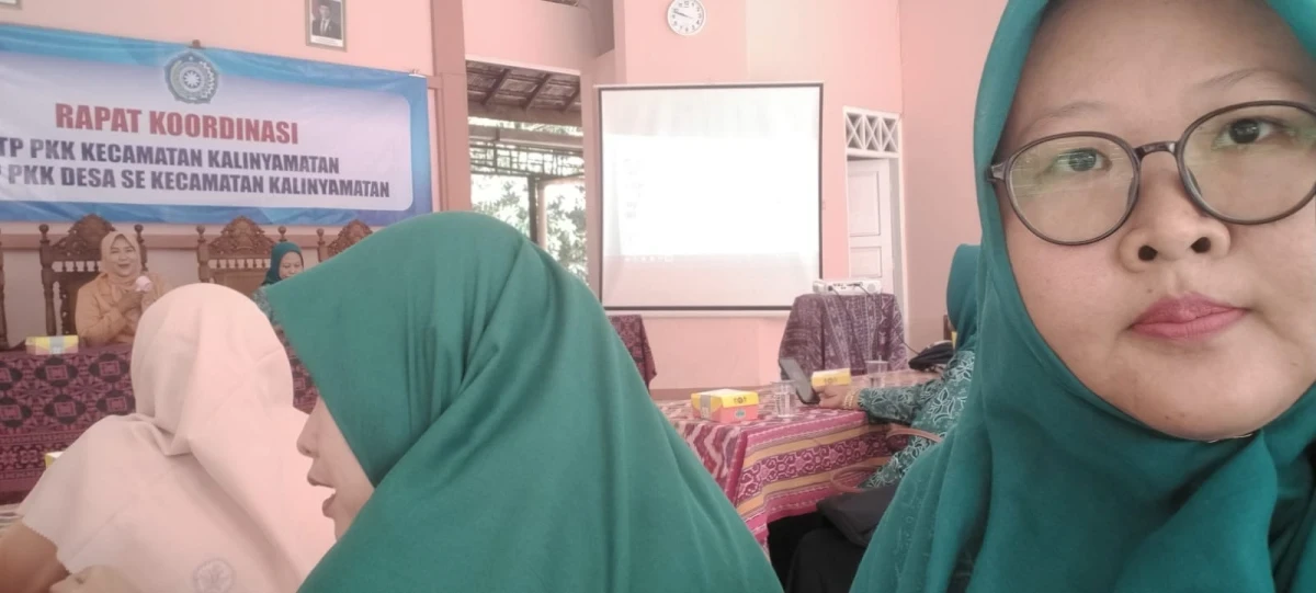 Mengikuti Rakor TP PKK Kecamatan dan Desa