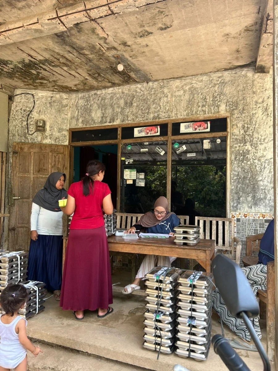 MAKANAN BERGIZI GRATIS
