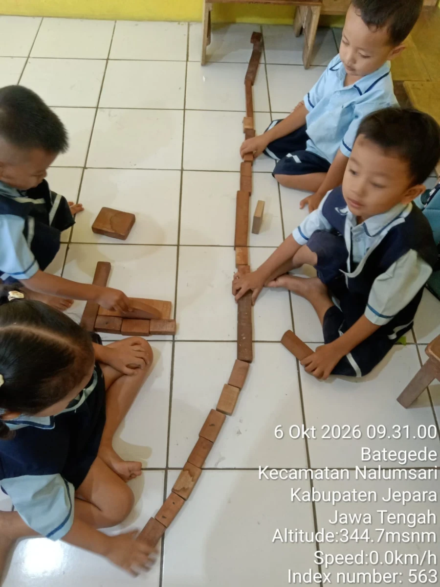 Membuat jembatan dari balok kayu